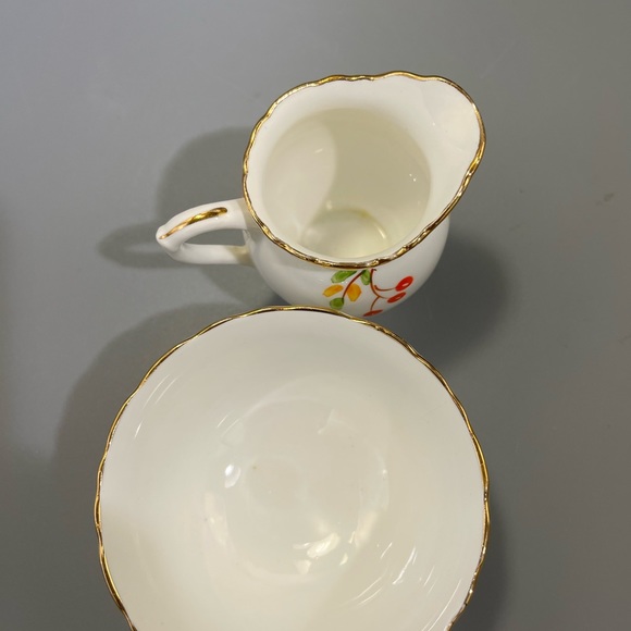 Vintage Delphine Sugar Bowl & Individual creamer. piece set.Bone china England. - Picture 12 of 16